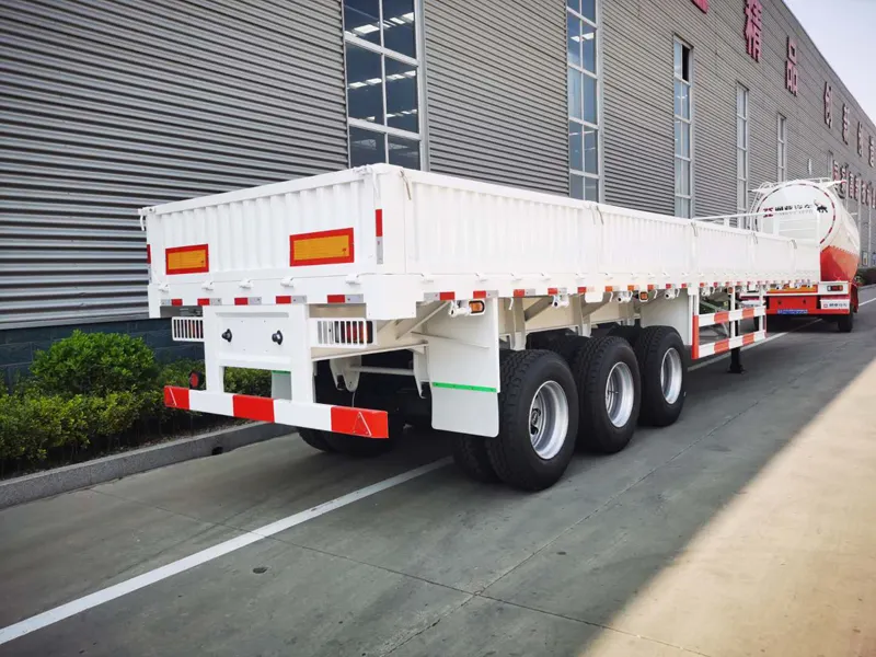 H9d11b6e0885341ad9df16a81980ae592L.jpg_960x960-1 50 Ton Fence Cargo Transport Semi Trailer - Image 1